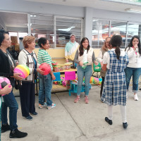 Celebró el Club Naucalpan el Día de Reyes con niñas y niños del CAM-18